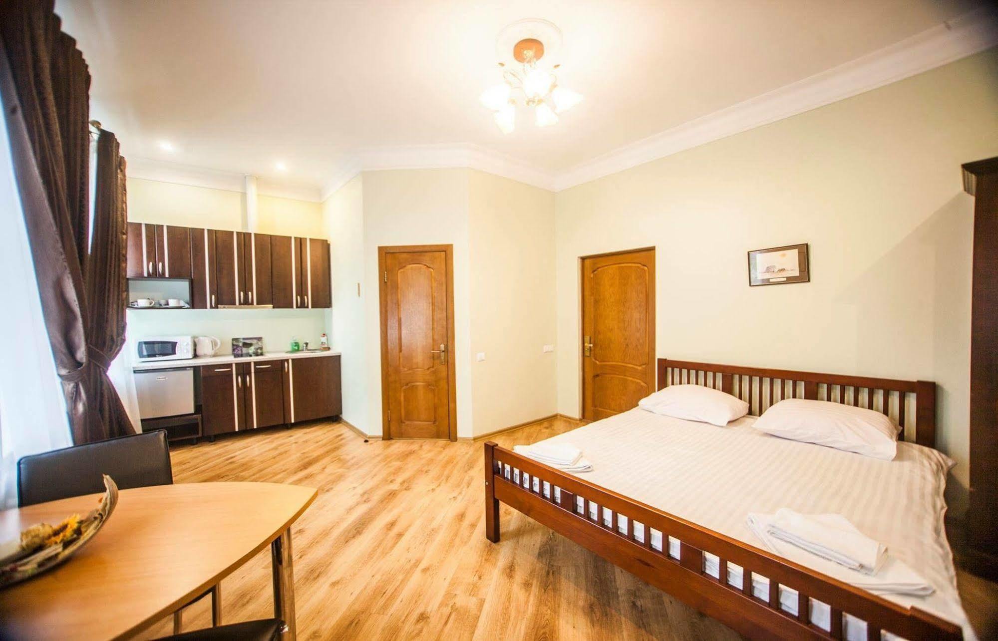 Apartamenti Dvinska Apartment Daugavpils Ngoại thất bức ảnh