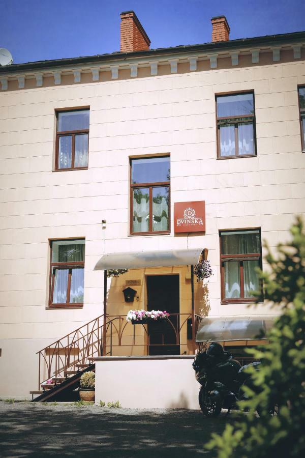 Apartamenti Dvinska Apartment Daugavpils Ngoại thất bức ảnh