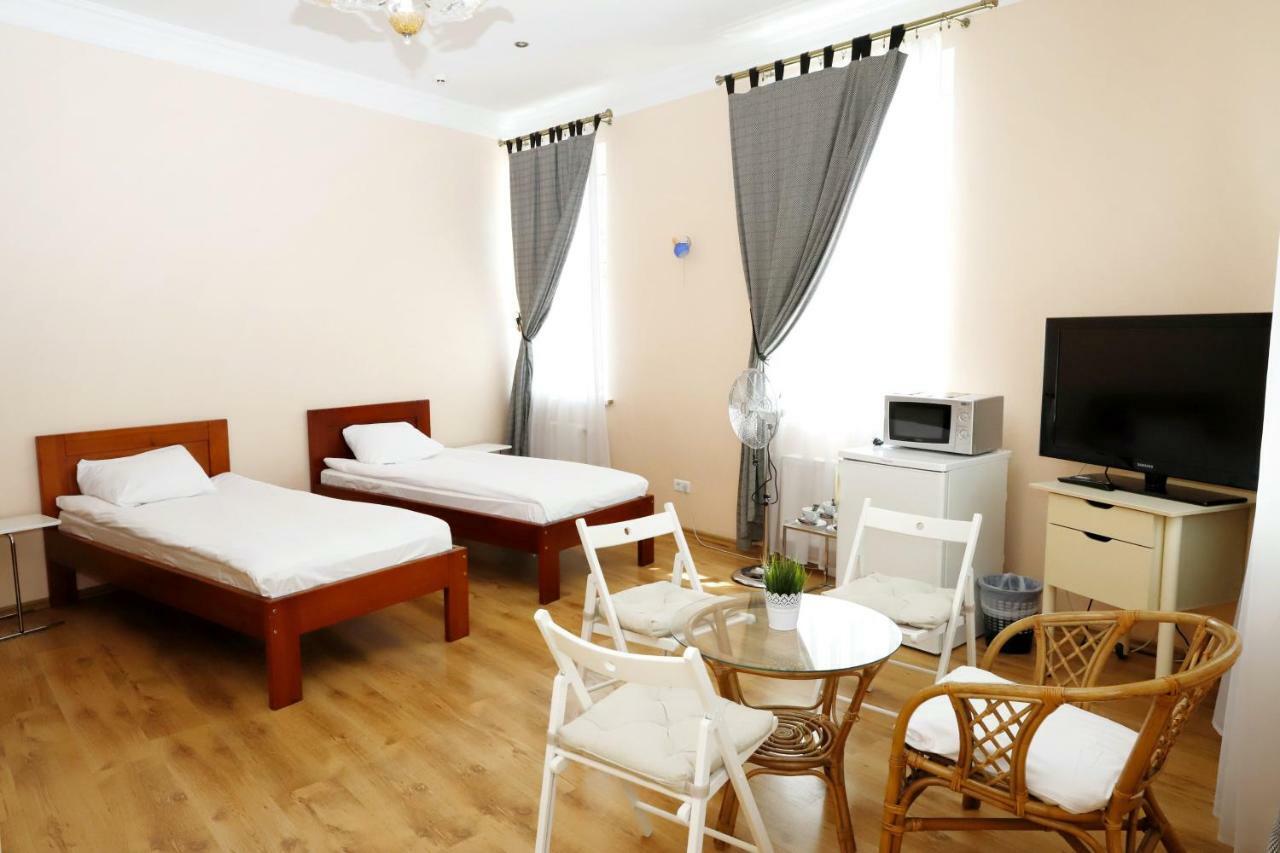 Apartamenti Dvinska Apartment Daugavpils Ngoại thất bức ảnh